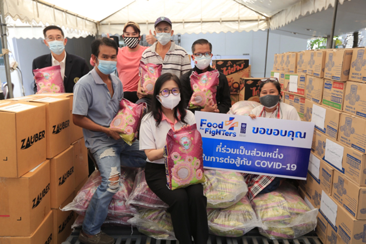 จุฬาฯจับมือโครงการ ฟู้ด ฟอร์ ไฟเตอร์เปิด"ศูนย์ข้าวเพื่อหมอ"กลางกรุง