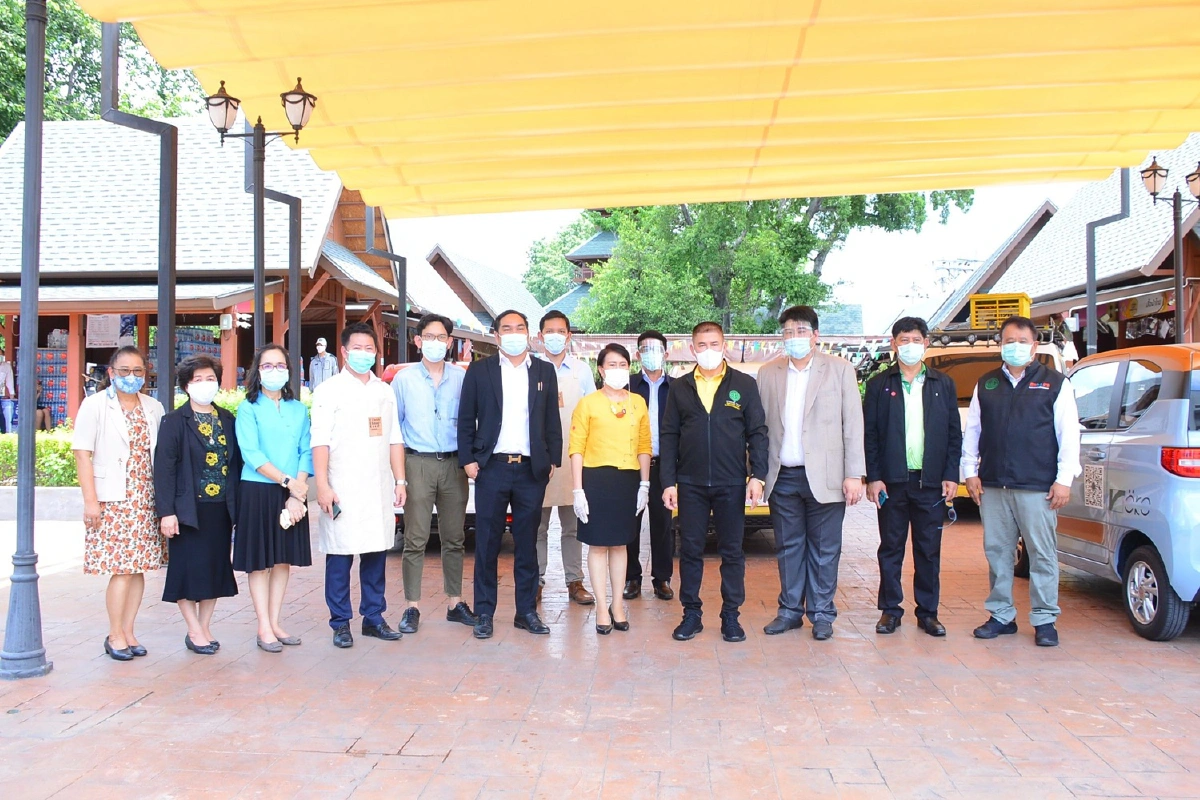 "ธรรมนัส"เยี่ยมตลาดอ.ต.ก.สั่งเพิ่มความถี่ทำความสะอาดป้องกันโควิด