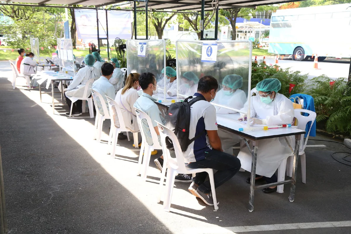 “สุชาติ” รมว.แรงงาน ลงพื้นที่จังหวัดชลบุรี เปิดสำนักงานนิคมอุตสาหกรรมอมตะซิตี้ ตรวจโควิด-19 เชิงรุกในสถานประกอบการ คัดกรองการติดเชื้อฟรีให้ผู้ประกันตน