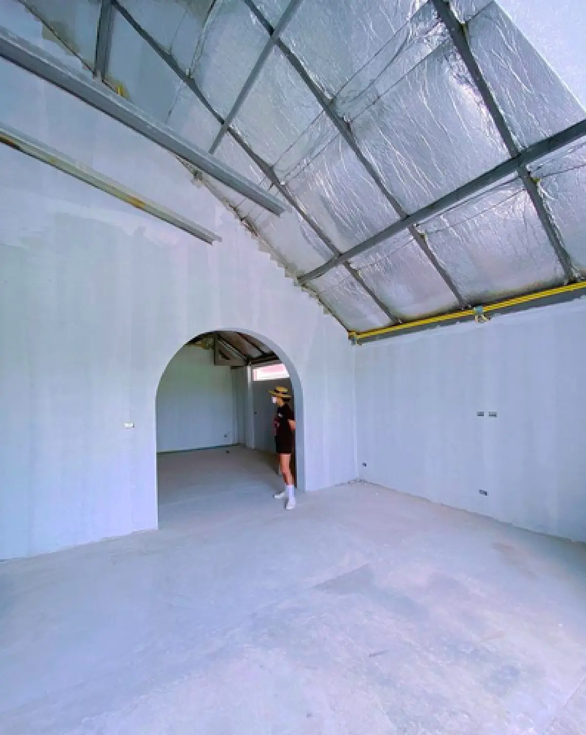 “เป็กกี้ ศรีธัญญา” อัปเดตบ้านใหม่ ติดตั้งกระจกสกายวอล์กไว้เป็นพื้นที่นอนดูดาว