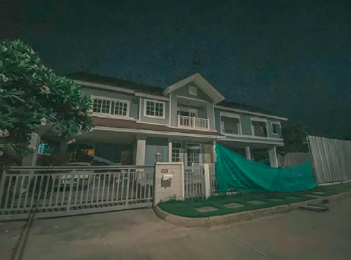 “เป็กกี้ ศรีธัญญา” อัปเดตบ้านใหม่ ติดตั้งกระจกสกายวอล์กไว้เป็นพื้นที่นอนดูดาว