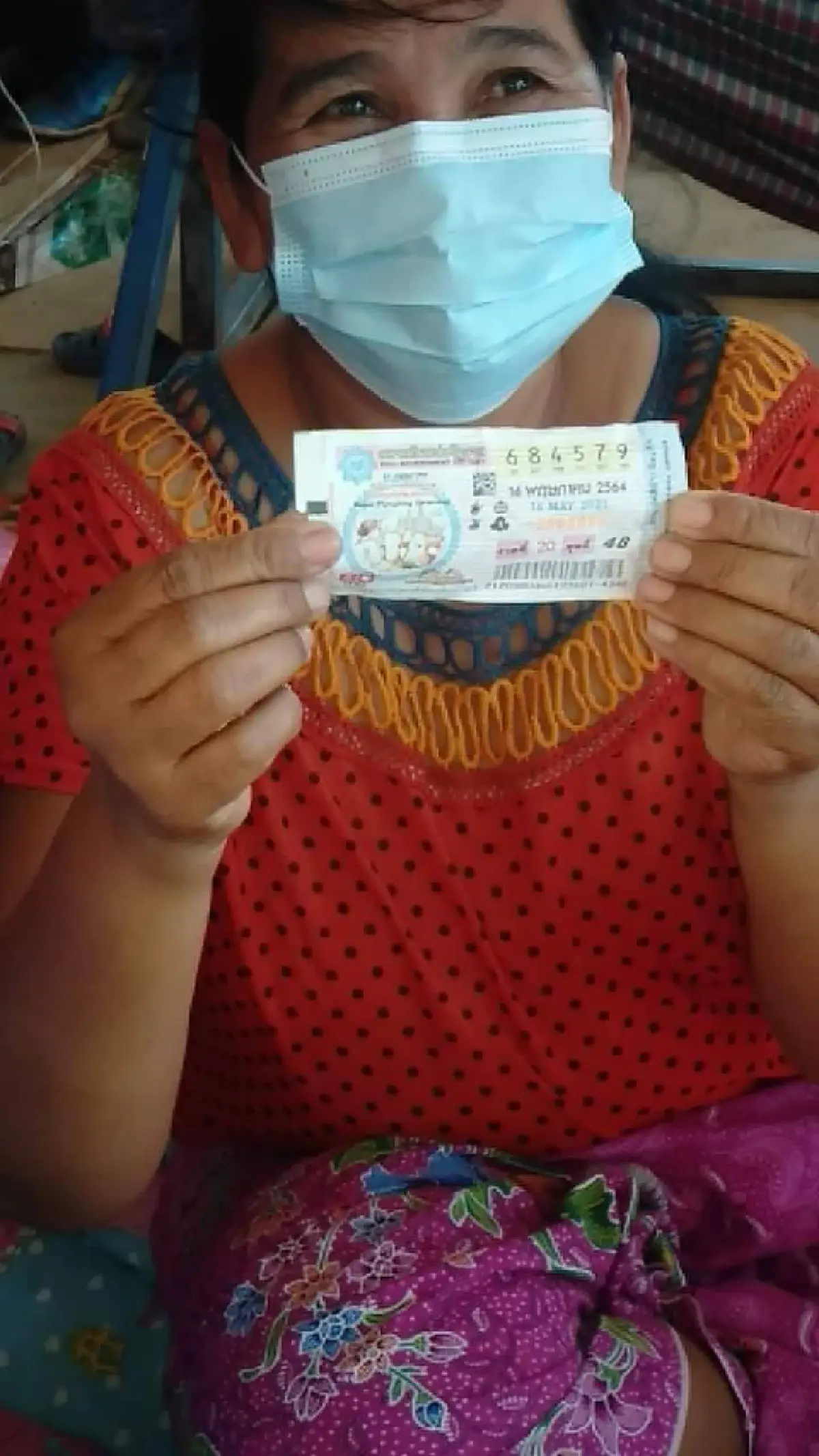 บุรีรัมย์ถูกหวยรางวัลที่1พร้อมกัน3รายรวดรับคนละ6ล้าน