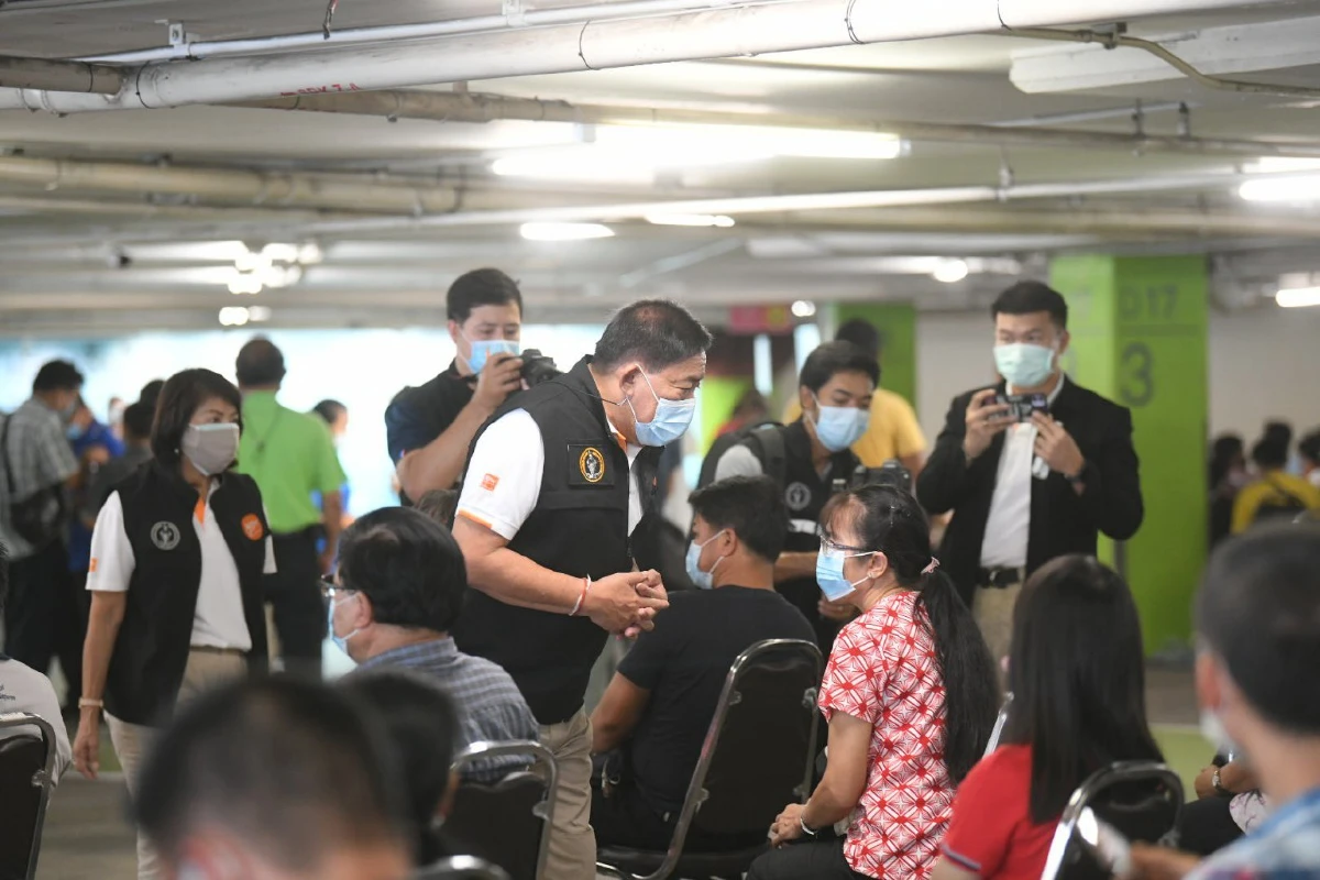 กทม.ขยายสถานที่ฉีดวัคซีนนอกรพ.อีก 14 แห่ง 22-23 พ.ค.นี้