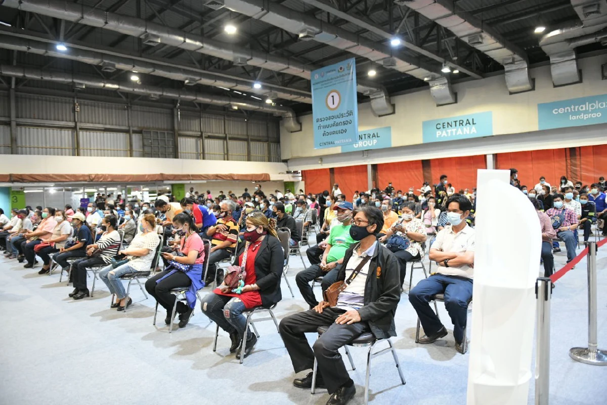 กทม.ขยายสถานที่ฉีดวัคซีนนอกรพ.อีก 14 แห่ง 22-23 พ.ค.นี้