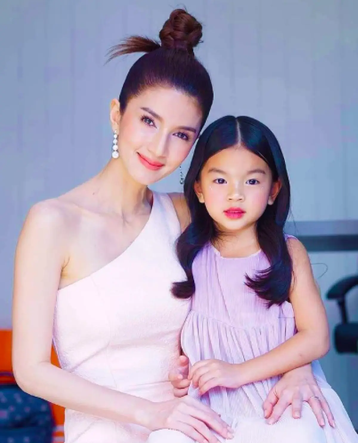 "โบว์ แวนดา" ให้รางวัลตัวเอง ด้วยการถอยรถหรูป้ายแดงคันใหม่