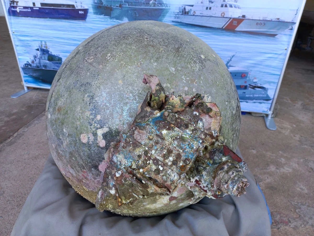 ตื่น!พบถังเชื้อเพลิงกระสวยอวกาศตกกลางทะเลภูเก็ต