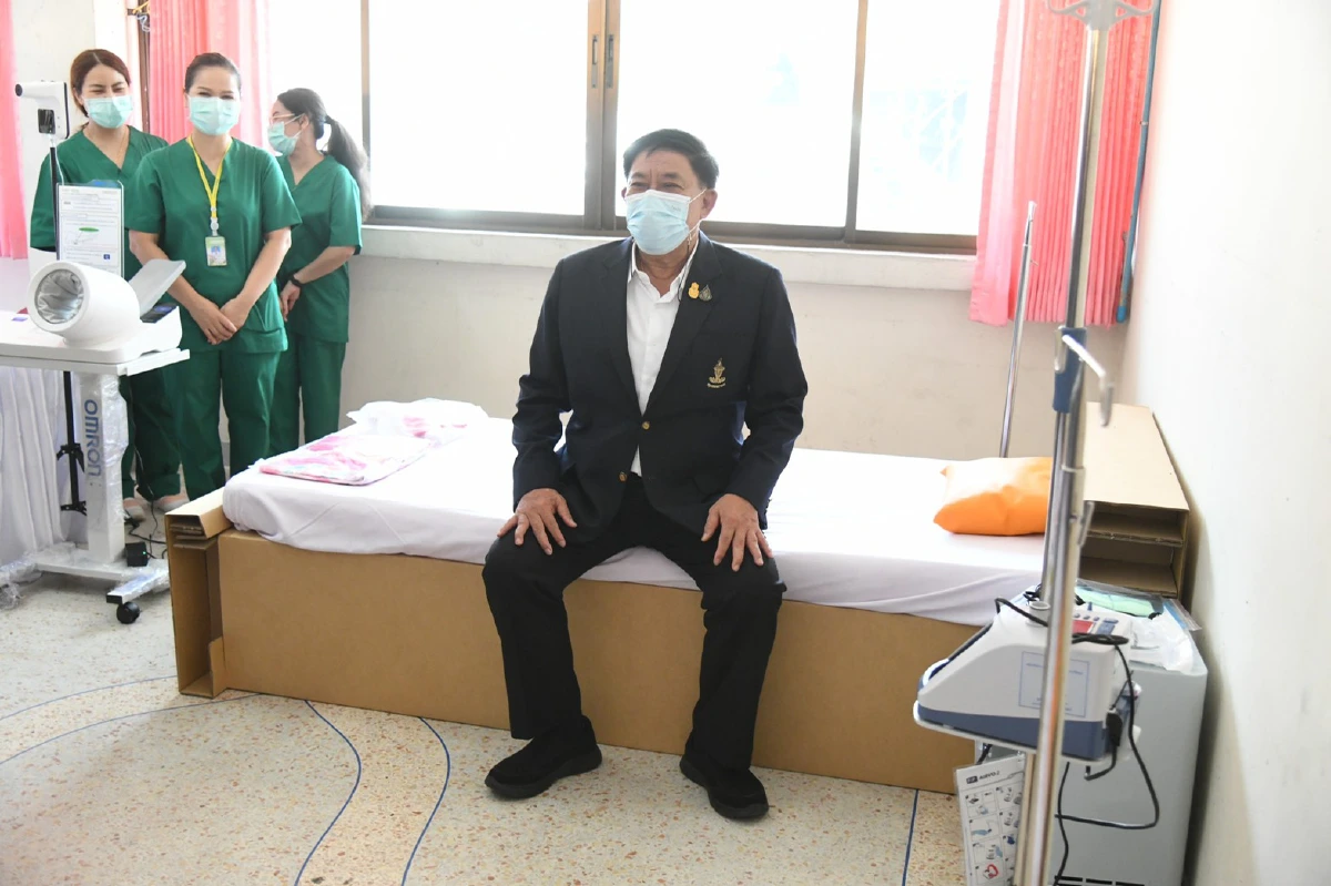 กทม.เปิดโรงพยาบาลสนามแห่งที่ 6 ที่วัดศรีสุดาราม ยันเตียงยังมีเพียงพอ