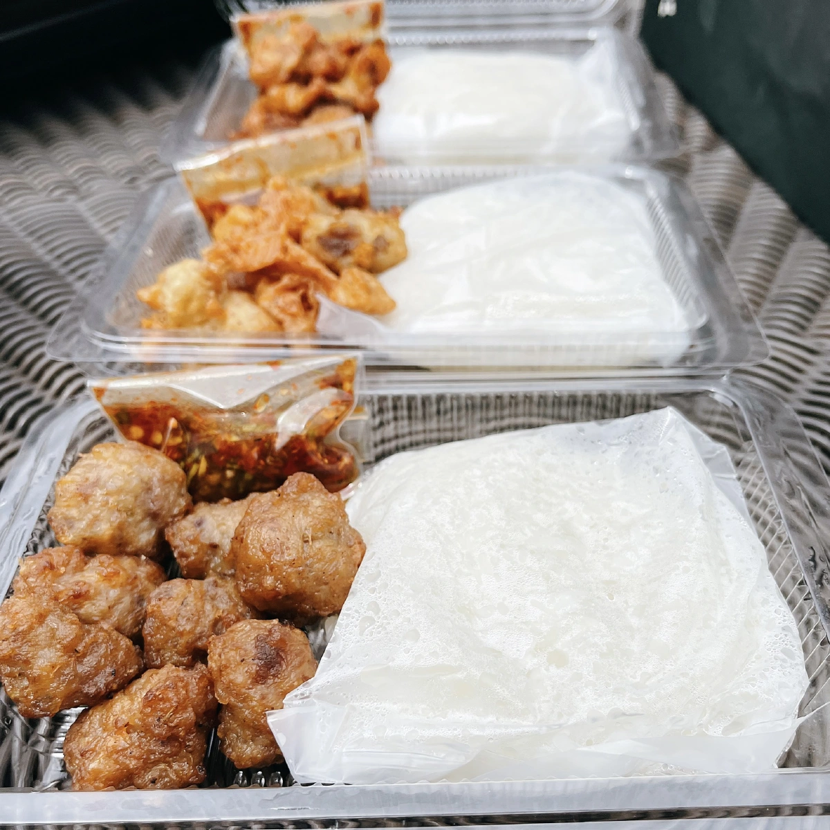 เอ้ก อี้ เอ้ก เอ้ก “อร่อยดี” มีเมนูไก่โห่จัดเสิร์ฟทั้งวัน อร่อยได้ทุกเวลา