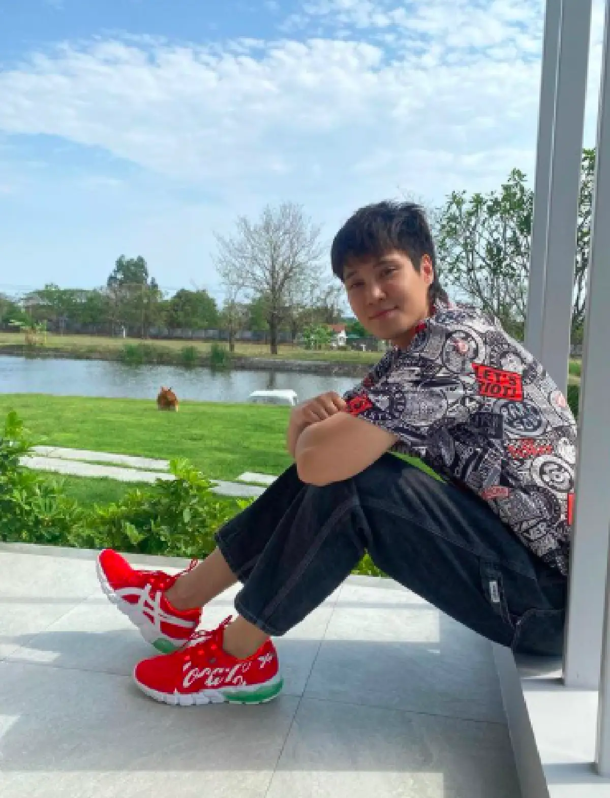 “หมอเจี๊ยบ ลลนา” บ้านสวยน่าอยู่มาก แถมมีบันไดเพื่อขึ้นเตียงสำหรับสุนัขด้วย