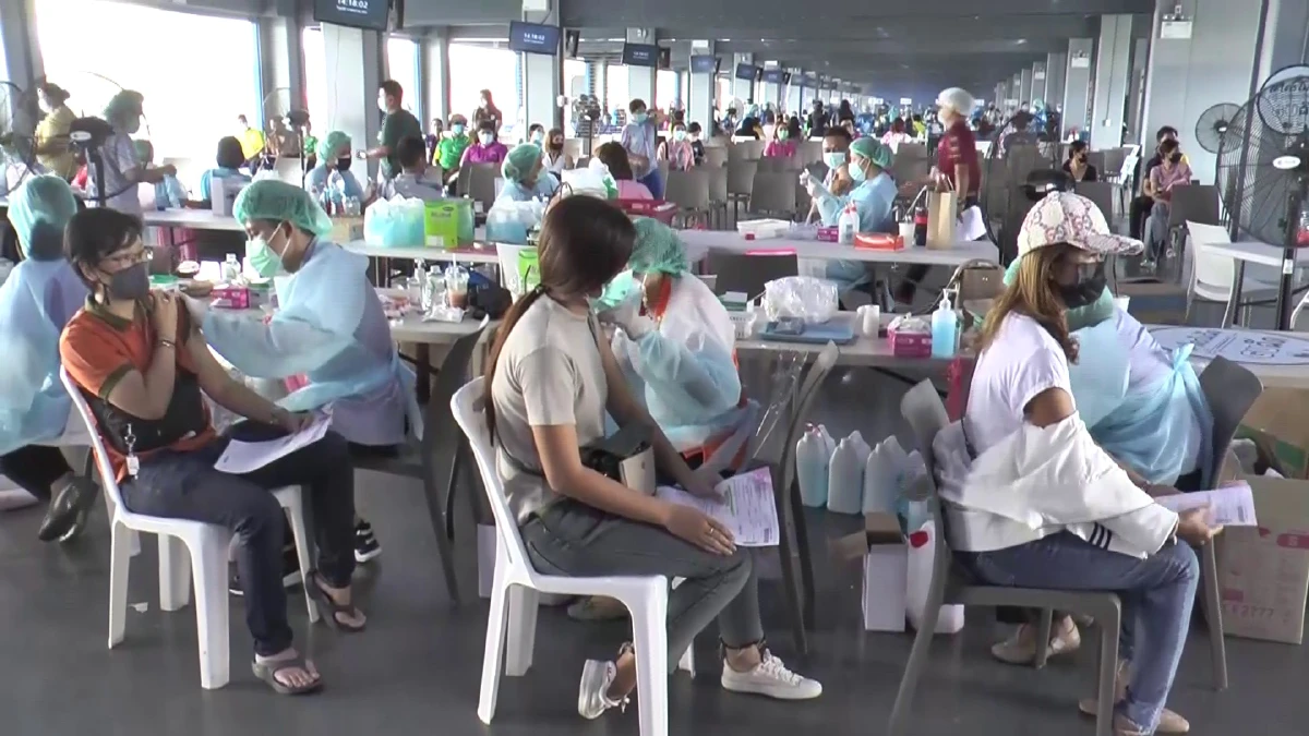 สสจ.บุรีรัมย์ห่วงคุมโควิดไม่อยู่หลังพบคลัสเตอร์ร้านกาแฟลุกลาม