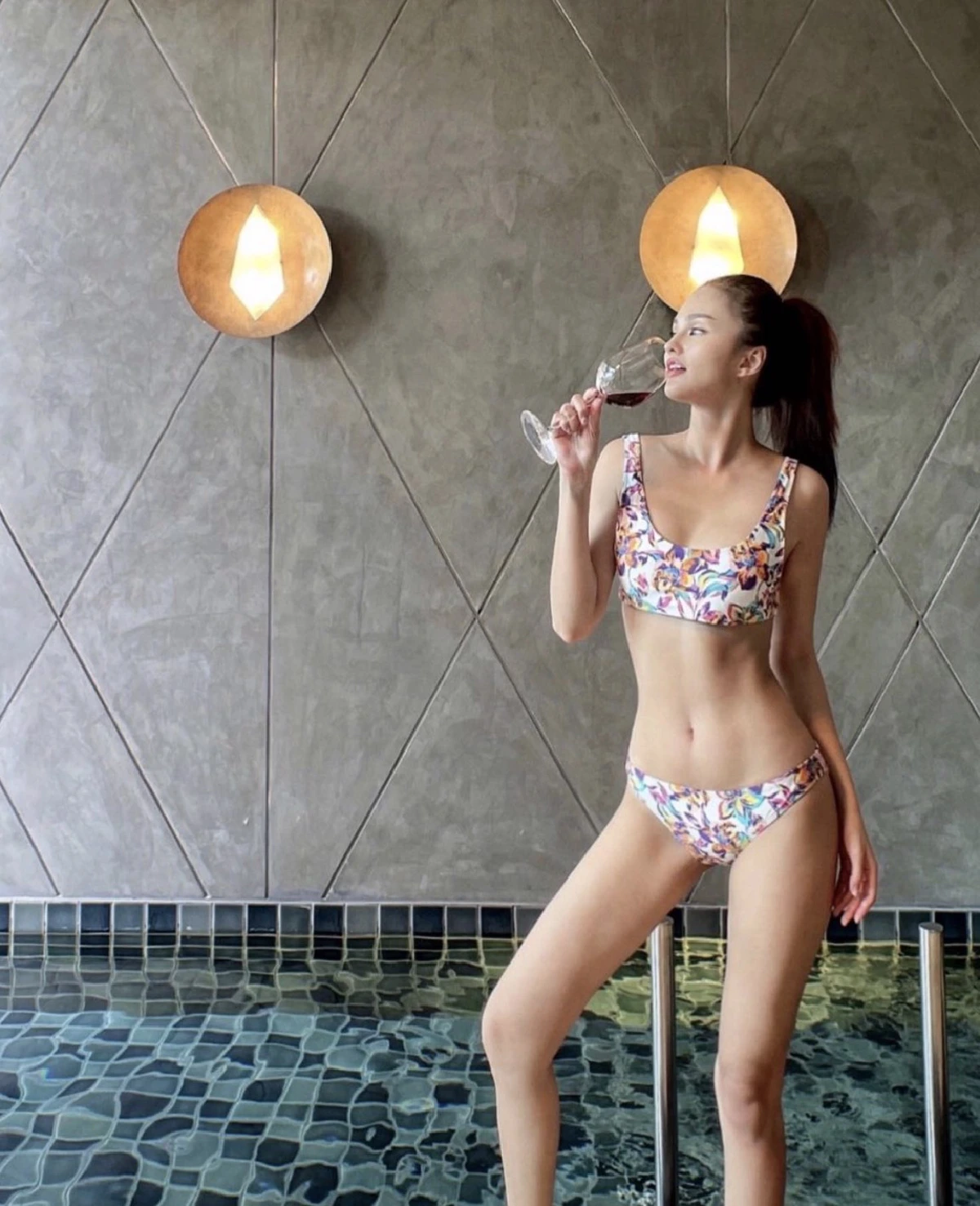 โสดแล้วแซ่บได้! “นาย ชนุชตรา" อวดหุ่นเซ็กซี่แบบไม่กั๊ก แถมแคปชั่นเด็ดน่าติดตาม