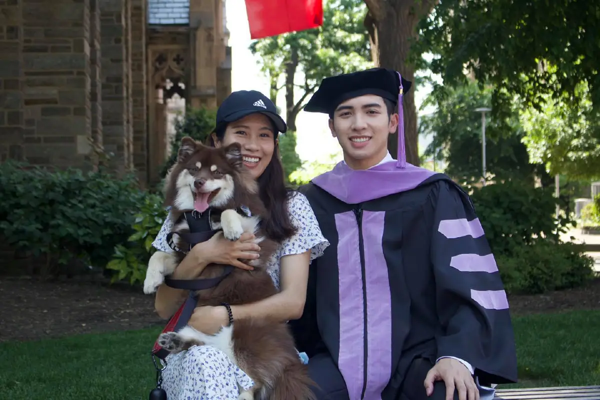  “สามารถ พยัคฆ์อรุณ” สุดภูมิใจ! ลูกชาย “ไม้ กวิน“ เรียนจบแพทย์ที่สหรัฐอเมริกาแล้ว