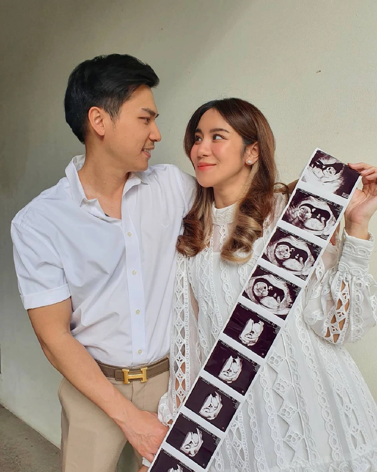  “ขนมจีน กุลมาศ" คลอดลูกชายแล้ว ชื่อ "น้องไคเดน" หน้าตาจิ้มลิ้ม น่ารักน่าชังมาก