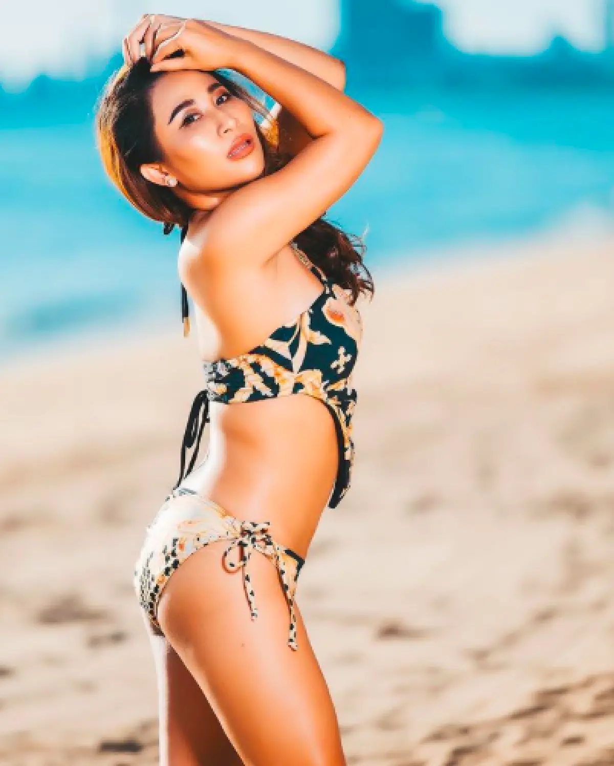 “ลาล่า อาร์สยาม” ถ่ายแบบชุดว่ายน้ำคู่ “เจ้าเสือ” คนจับจิ้นเพียบ นึกว่าแฟนใหม่!