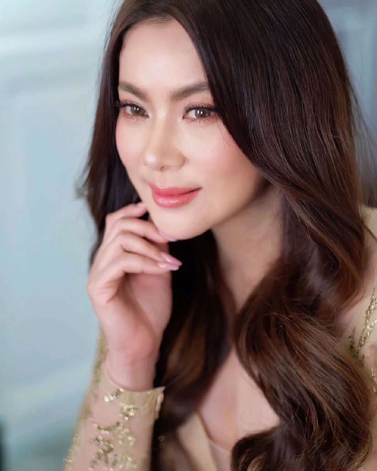 "ใบเฟิร์น" หรือเปล่า!? “บุ๋ม ปนัดดา” กับลุคใหม่สวยหวานละมุนมาก จนนึกว่านางเอกดัง