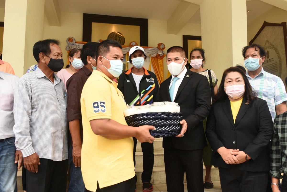 ชาวนาเกลือร้อง"ธรรมนัส"ช่วยประกันราคากิโลละ1.50บาท