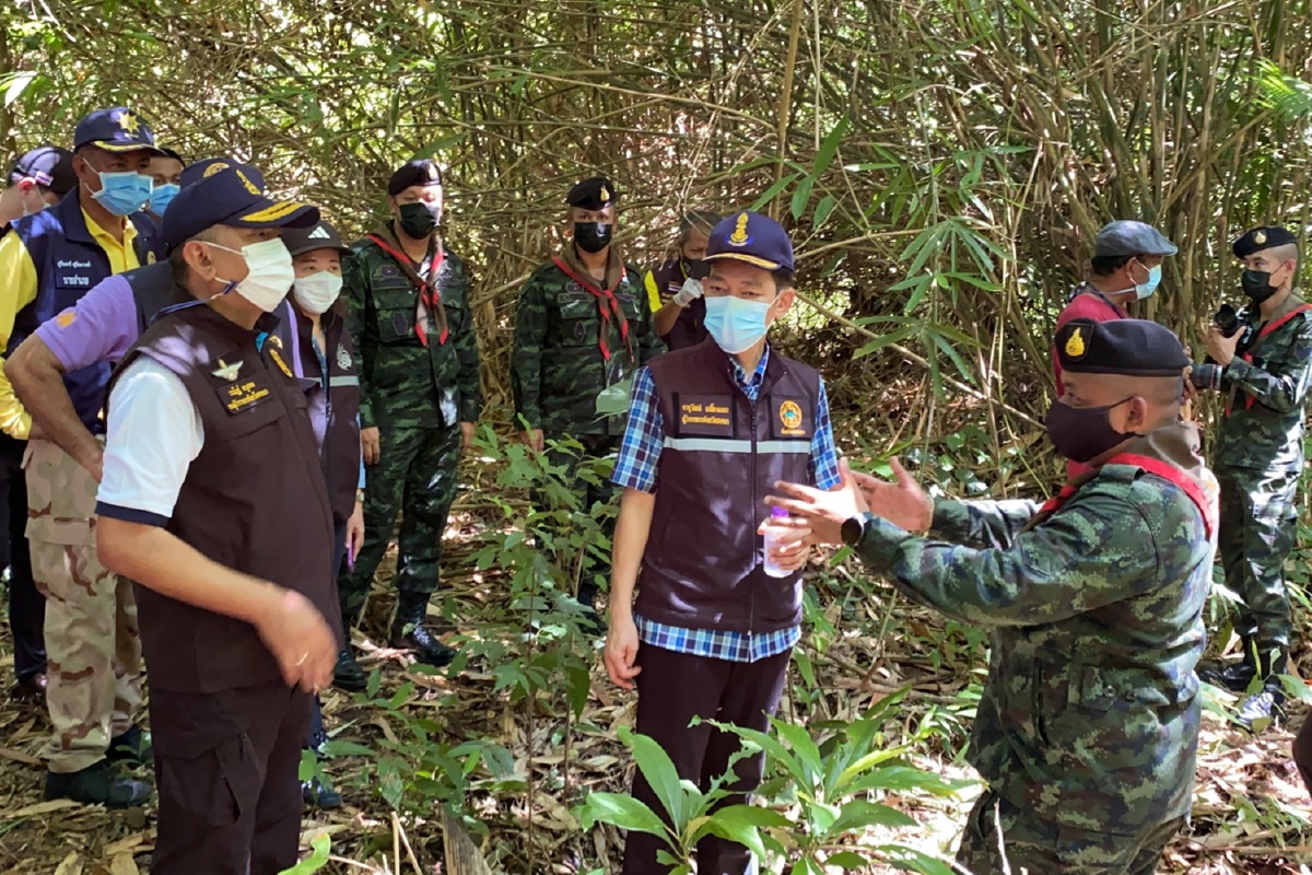 ผู้ว่าฯสงขลาคุมเข้มชายแดนด่านอ.สะเดาพบคลัสเตอร์โควิดติดเชื้อ30คน ผู้ว่าฯสงขลาคุมเข้มชายแดนด่านอ.สะเดาพบคลัสเตอร์โควิดติดเชื้อ30คน