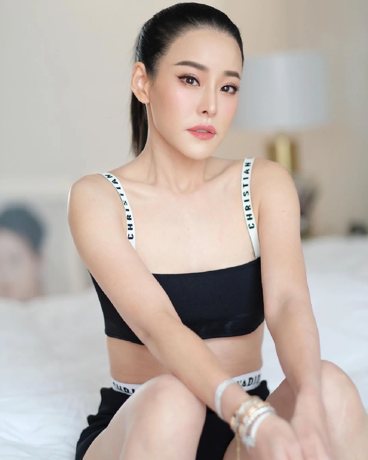 "หนิง ปณิตา" มาในโหมดสุดแซ่บ ขาวออร่า เซ็กซี่กระแทกตามาก!!  