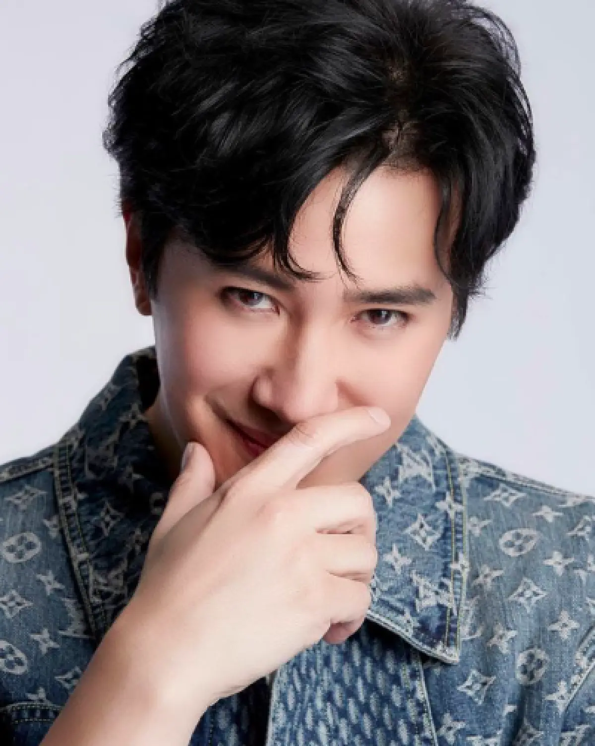  “หนุ่ม กรรชัย-ทนายนิด้า” เผย “อาบี” อดีตผจก. “จั๊กจั่น” ถูกรวบแล้วที่โคราช