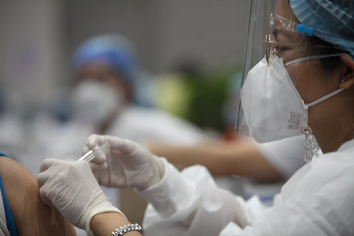 ได้ภูมิก่อนคือกำไร วัคซีน = ตัวช่วยลดความเสี่ยงโรคโควิด