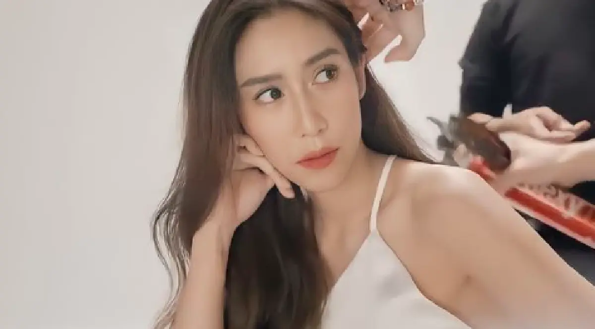 “ป๊อก ปิยธิดา” ได้ “น้องฉัตร” เนรมิตรความสวยให้ หน้าเด็กลงแถมออร่าพุ่งสุด