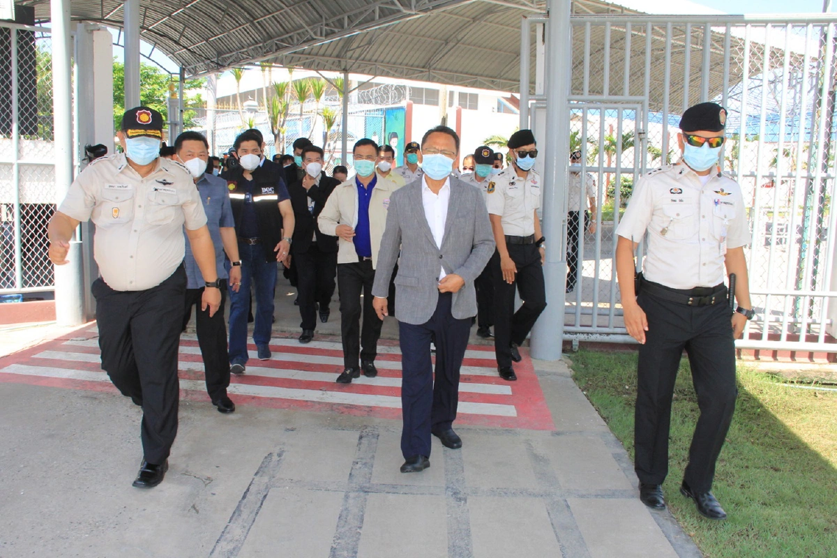 ผู้ต้องขังเรือนจำกลางสมุทรปราการประเดิมฉีดวัคซีนโควิด-19