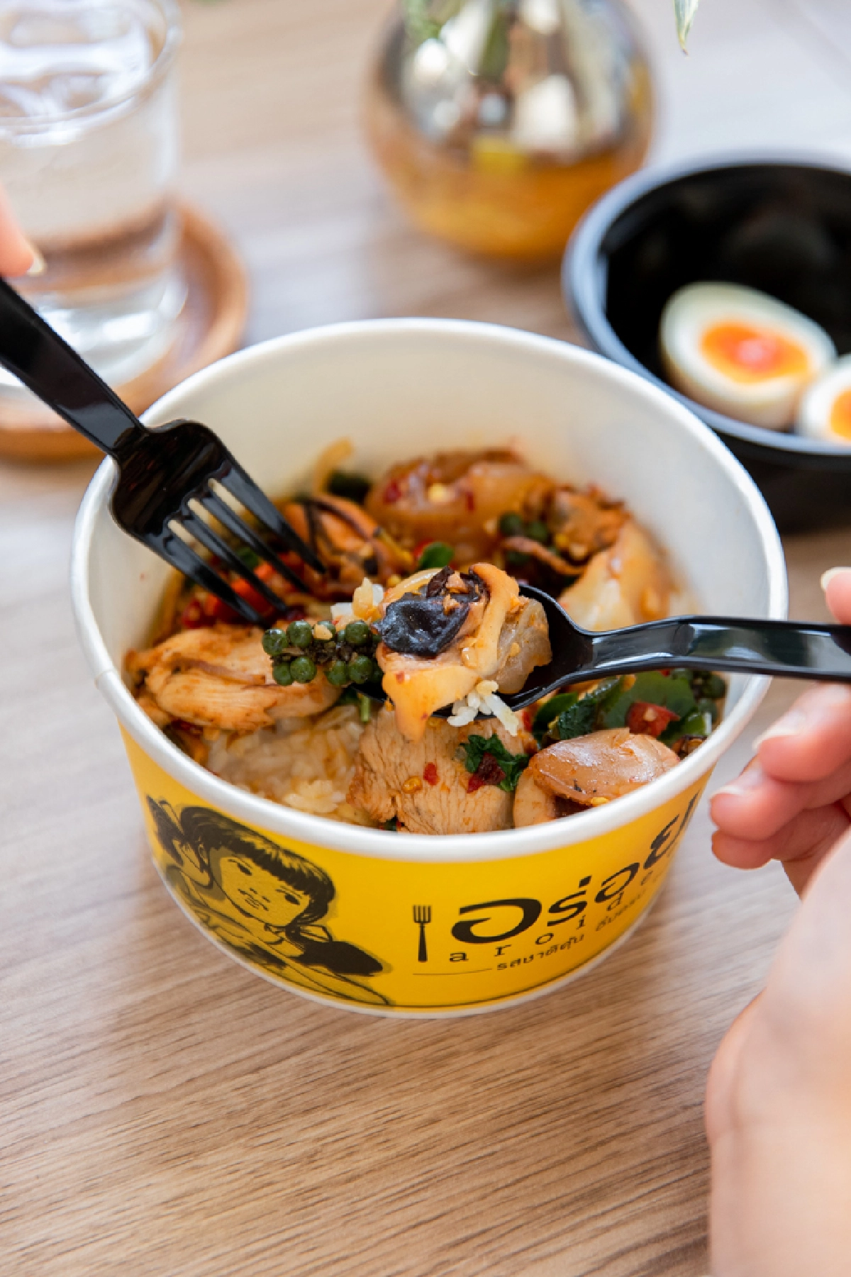 ร้าน “อร่อยดี” เสิร์ฟเมนูด่วนอบอวลสมุนไพรไทย-กระชายขาว เสริมสร้างภูมิคุ้มกัน