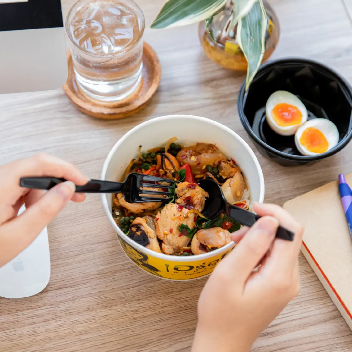 ร้าน “อร่อยดี” เสิร์ฟเมนูด่วนอบอวลสมุนไพรไทย-กระชายขาว เสริมสร้างภูมิคุ้มกัน