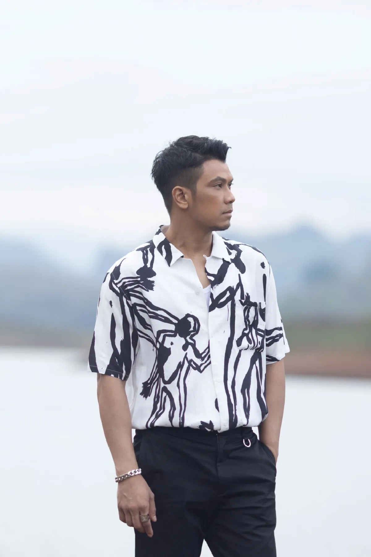 เตือนแล้วนะ! “หนุ่ม กะลา” ตอกย้ำคนเศร้า ส่งเพลง “จม” มากระแทกใจจังๆ 