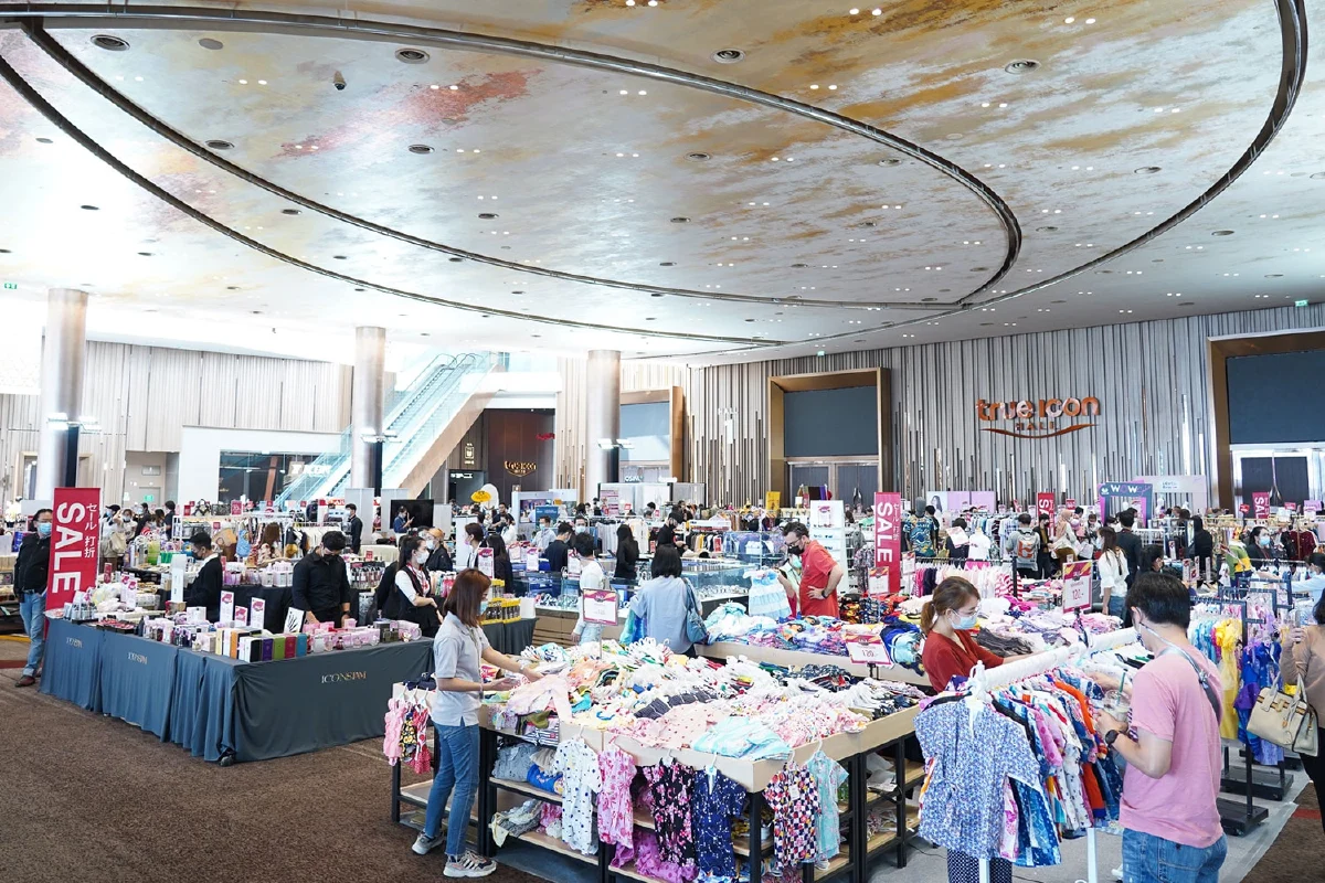 ไอคอนสยาม จัดงาน “SIAM Smile Market” ลดภาระค่าครองชีพให้ประชาชน จับมือผู้ประกอบการ ยกทัพสินค้าอุปโภคบริโภคกว่า 1,500 รายการ ลดราคาสูงสุด 80% ระหว่าง 7 มิ.ย.- 2 ก.ค.นี้ ณ สุราลัย ฮอลล์ ไอคอนสยาม