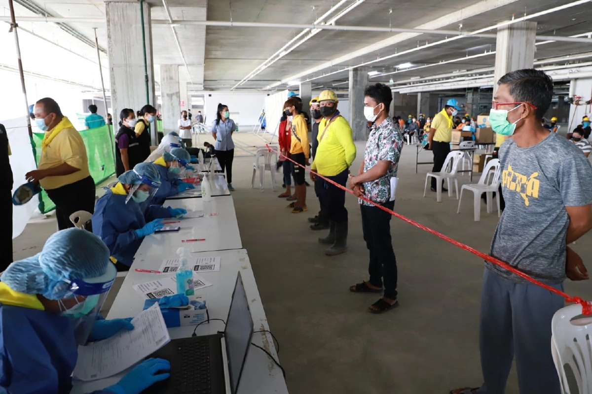 อยุธยาลุยตรวจโควิดเชิงรุกหลังเกิดคลัสเตอร์แรงงานก่อสร้างห้างใหญ่