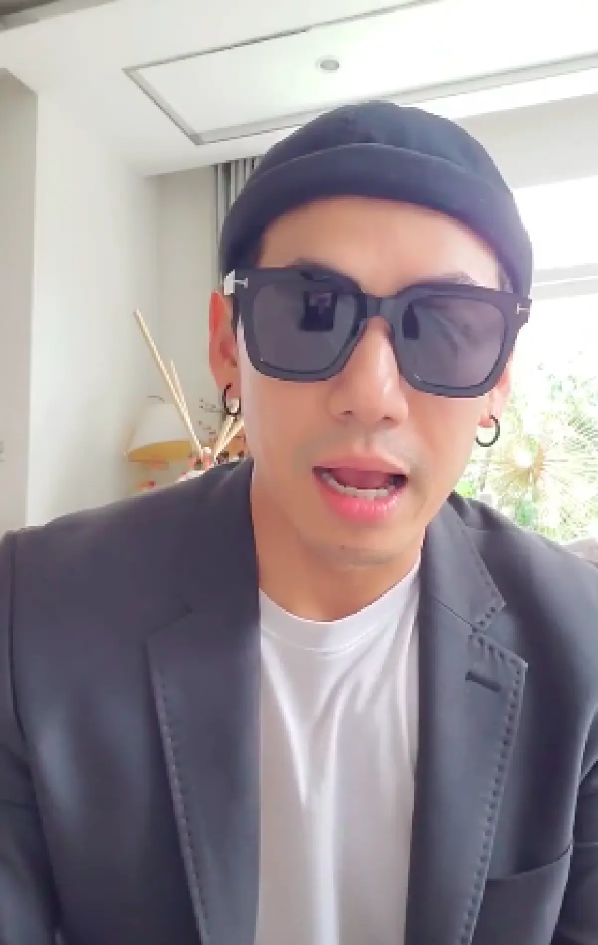 "ดีเจเพชรจ้า" พูดชัดอย่าโยงมั่ว ถ้าไม่เคลียร์จะฟ้องให้หมดและครอบครัวยังแฮปปี้ดี