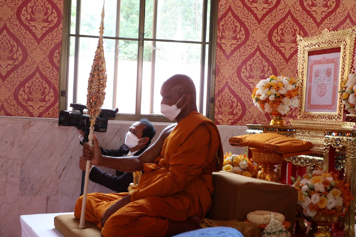 ในหลวงโปรดเกล้าฯพระราชทานสัญญาบัตร-พัดยศ-ผ้าไตรถวายพระวชิรญาณโสภณ ในหลวงโปรดเกล้าฯพระราชทานสัญญาบัตร-พัดยศ-ผ้าไตรถวายพระวชิรญาณโสภณ