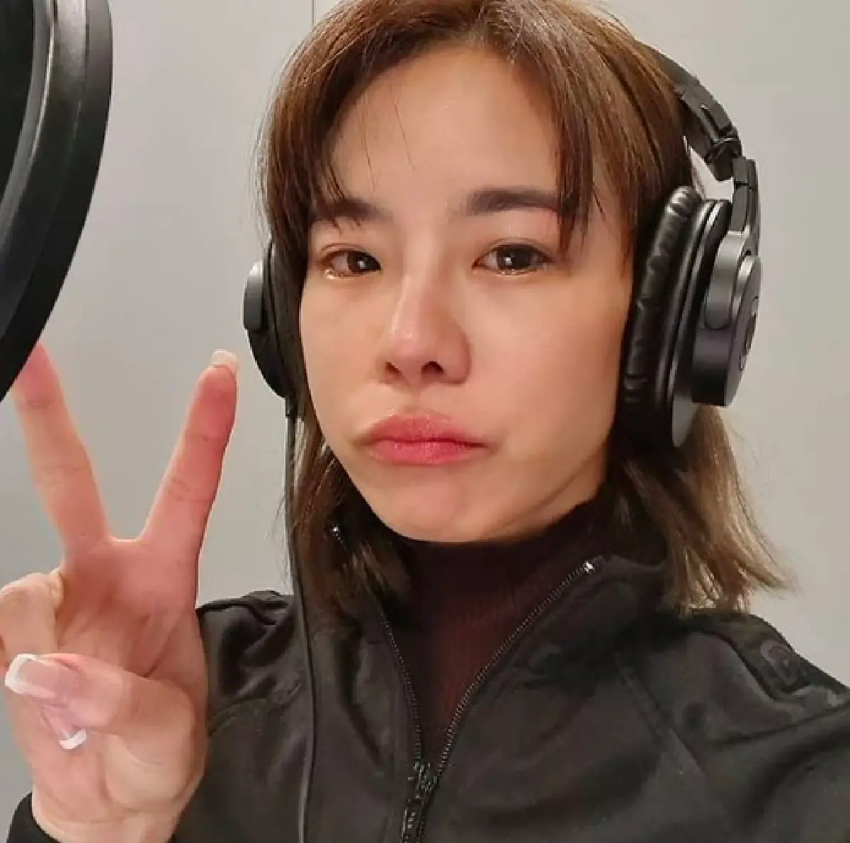 “คริส หอวัง” สุดปัง! ถูกดิสนีย์เรียกตัวให้ไปพากย์เสียงบท “ครูเอลล่า”