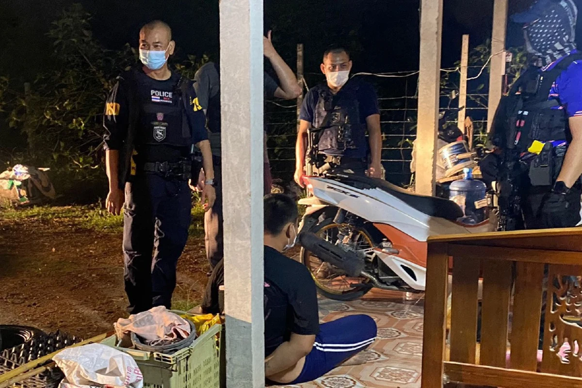 จับเครือข่าย"อ้วน เซียนตึ๊ง"ยึดยาบ้ากว่า2ล้านเม็ดในฟาร์มไก่ชน