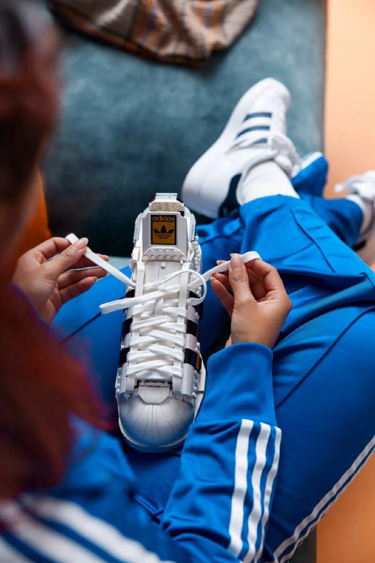 ความประทับใจครั้งใหม่ของรองเท้าผ้าใบในตำนาน