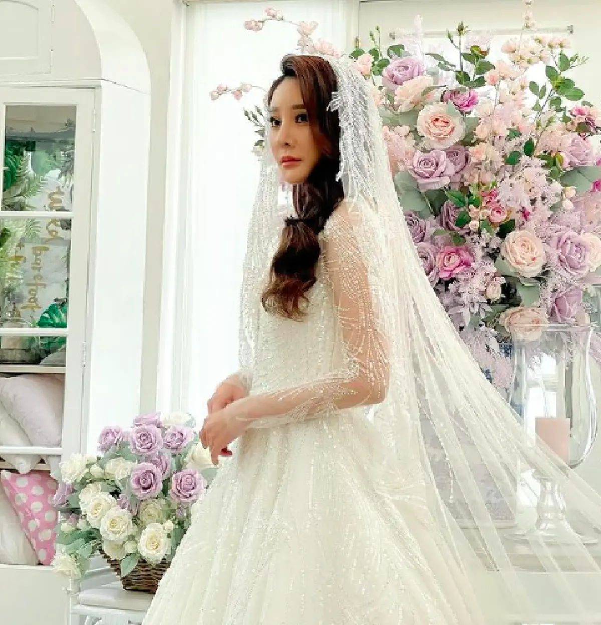 “แตงโม นิดา” ในลุคเจ้าสาวสวยหวานละมุน ทำเอาแฟนๆ พากันแซวรอลุ้นข่าวดี