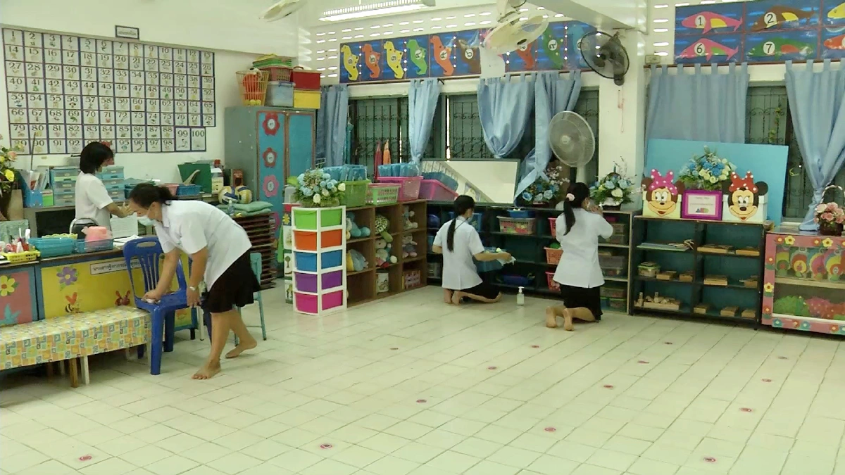 สั่งปิดด่วนโรงเรียนเขตเทศบาลนครสกลนคร 10 แห่งหนีโควิด