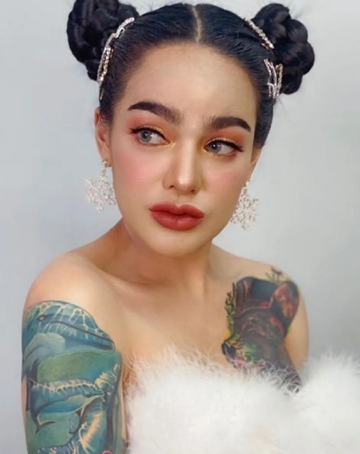 “พิมรี่พาย” ปังไกล ติด 1 ใน 6 จากผู้หญิงทั่วโลก ที่กล้าจะแตกต่าง!