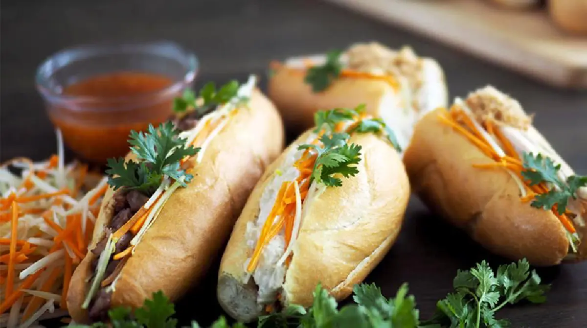 บุกเซ็นทรัลฯ อุดร พาชิม-ช้อปสินค้าจากเวียดนาม ในงาน “Vietnamese Goods Week - Udon Thani 2021”