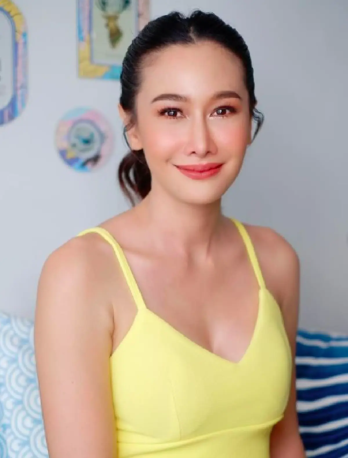 สะเทือนใจ! “กุ้งพลอย” แขวนของขวัญวันเกิดให้ “น้องวีจิ” ไว้หน้าบ้าน "หนุ่ม ศรราม" 