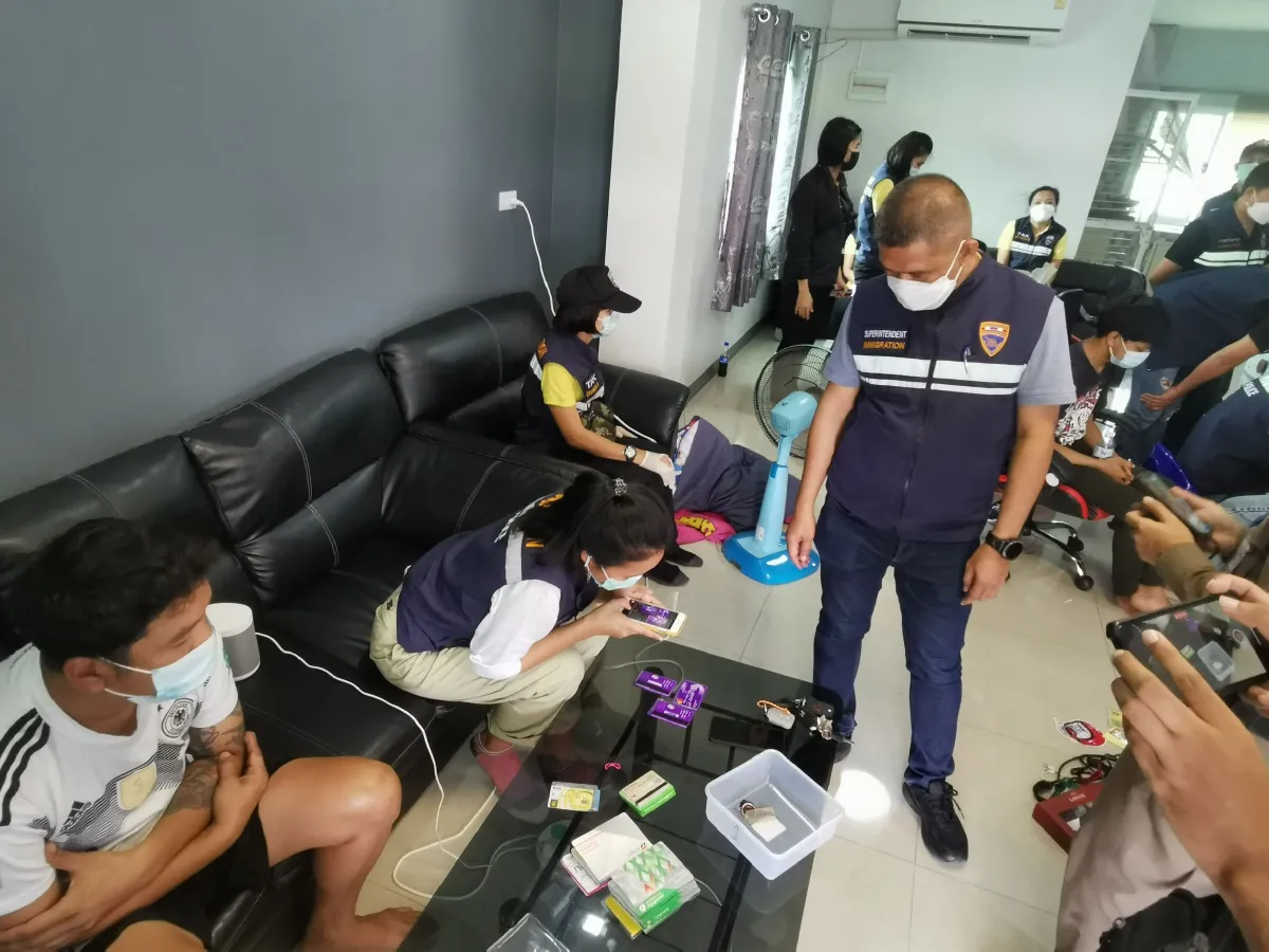 บุกจับแก๊งรับแทงพนันฟุตบอลยูโรออนไลน์แนวชายแดนแม่สอด