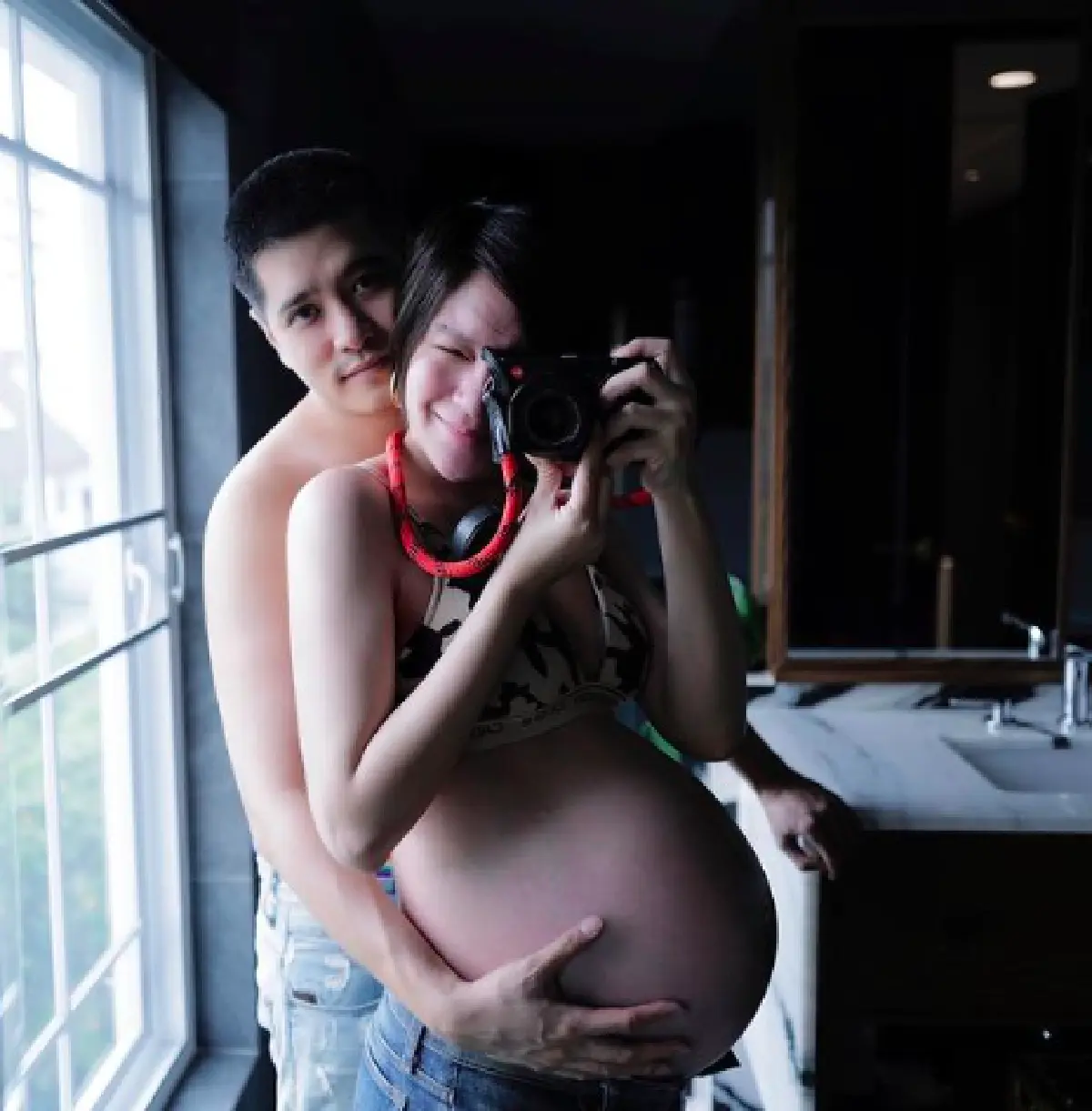 “จ๊ะ จิตตาภา” เผยโฉมหน้าลูกแฝด พร้อมตั้งชื่อสุดน่ารัก “น้องโอบ-น้องอารี” 