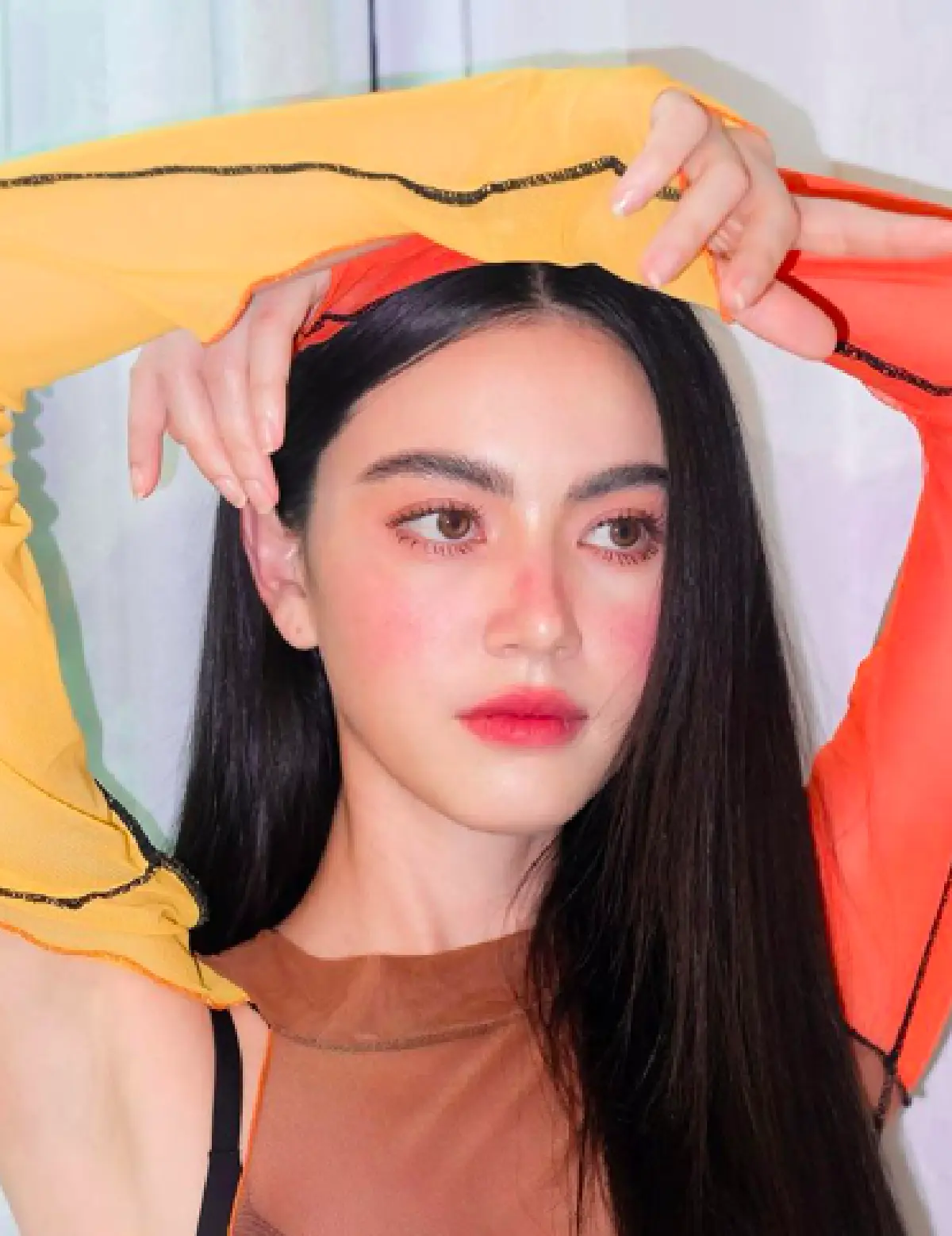 ครบเครื่อง! "ใหม่ ดาวิกา" ขึ้นแท่นเป็นมหาบัณฑิต คว้าปริญญาโท ได้สำเร็จ