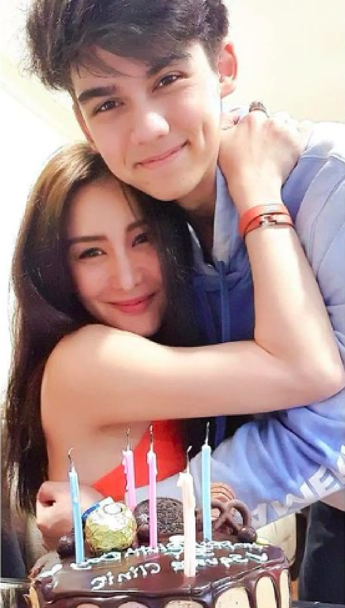 "นิโคล" ฉลองวันเกิดวัย 49 กับ “น้องทิกเกอร์” แบบเรียบง่ายแต่สุดอบอุ่น 