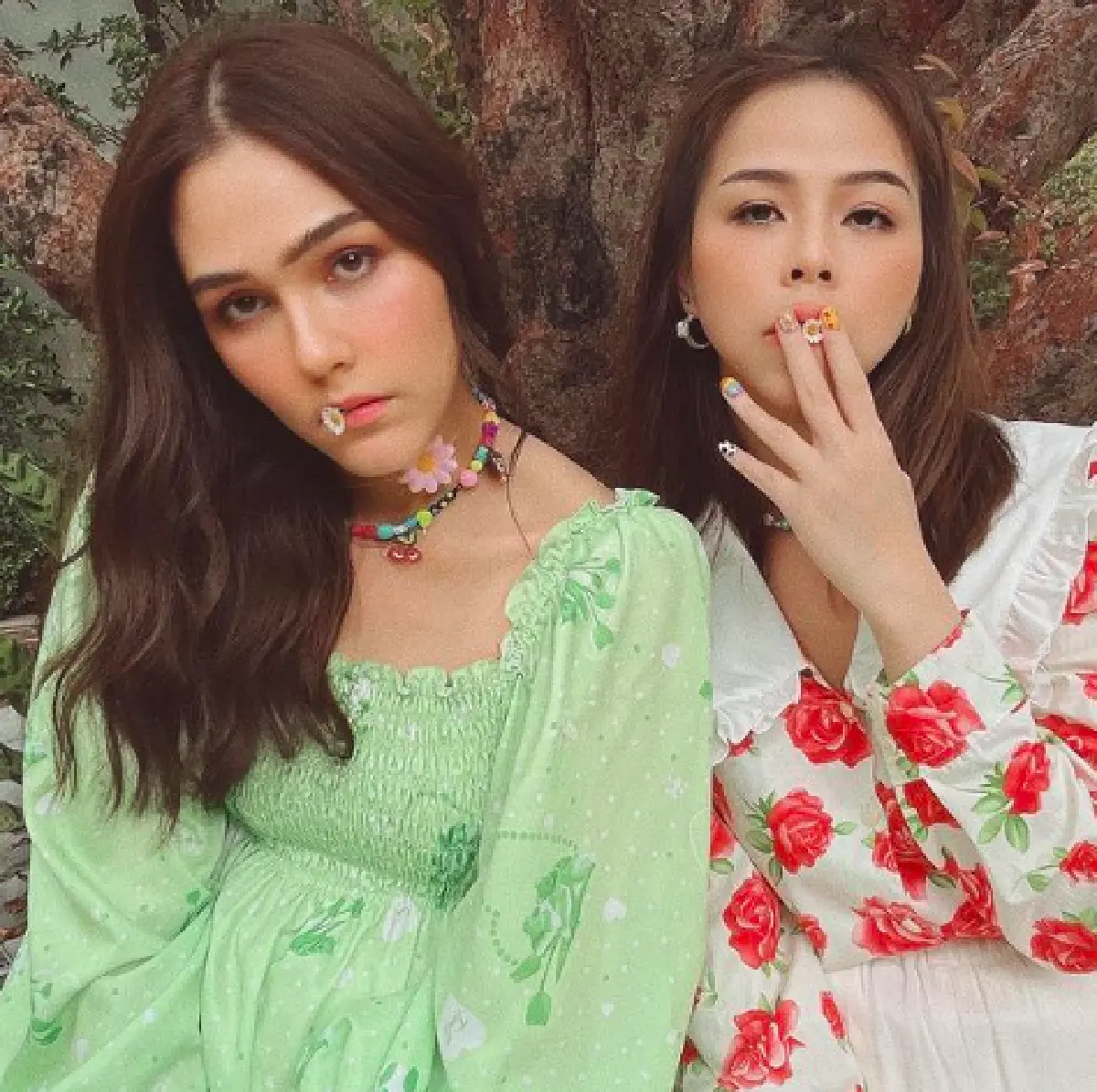 “ชมพู่” แฮปปี้หนัก “พลอย ชวพร” มอบของขวัญแรร์ไอเทมจากศิลปินดังให้ถึงที่