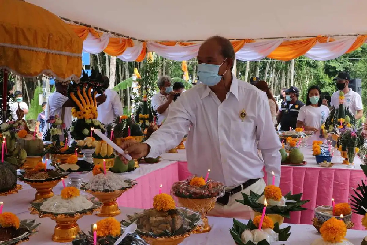 บวงสรวงใหญ่"ท้าวเทพกระษัตรี-ท้าวศรีสุนทร"ก่อนเปิดเมืองภูเก็ต