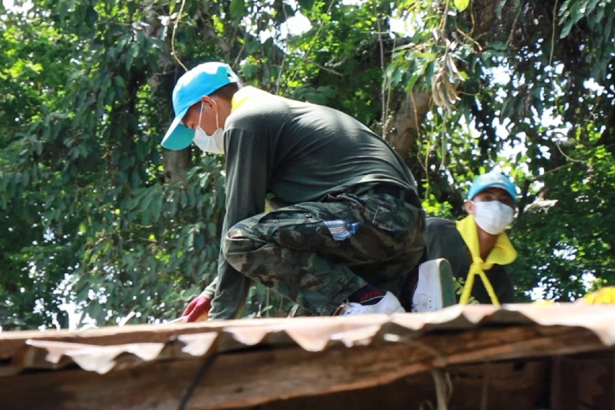น้องใบเตย ยอดมวยหญิงกตัญญูได้รับการช่วยเหลือซ่อมแซมบ้านทรุดโทรม
