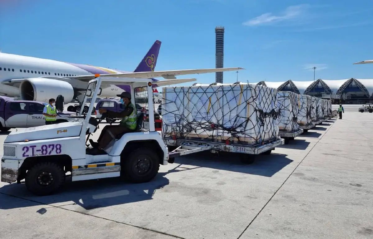 ถึงไทยแล้ว !!! 'ซิโนฟาร์ม' 1 ล้านโดส จากจีน