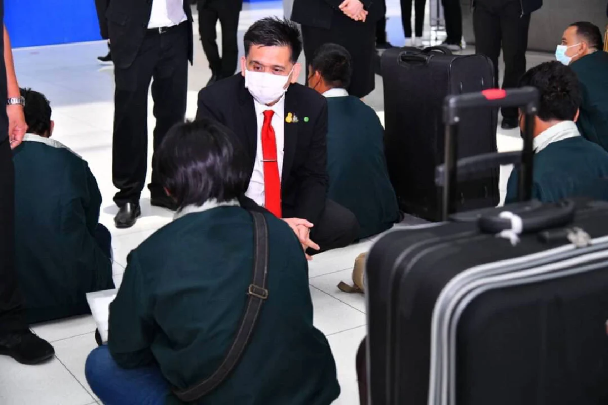 กระทรวงแรงงาน เตรียมฉีดวัคซีน 8,200 แรงงานไทย ก่อนบินเก็บผลไม้ป่าสวีเดน-ฟินแลนด์
